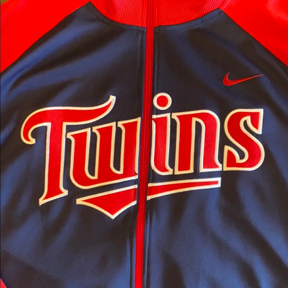 Nike full zip Minnesota Twins sweatshirt - Picture 3 of 4